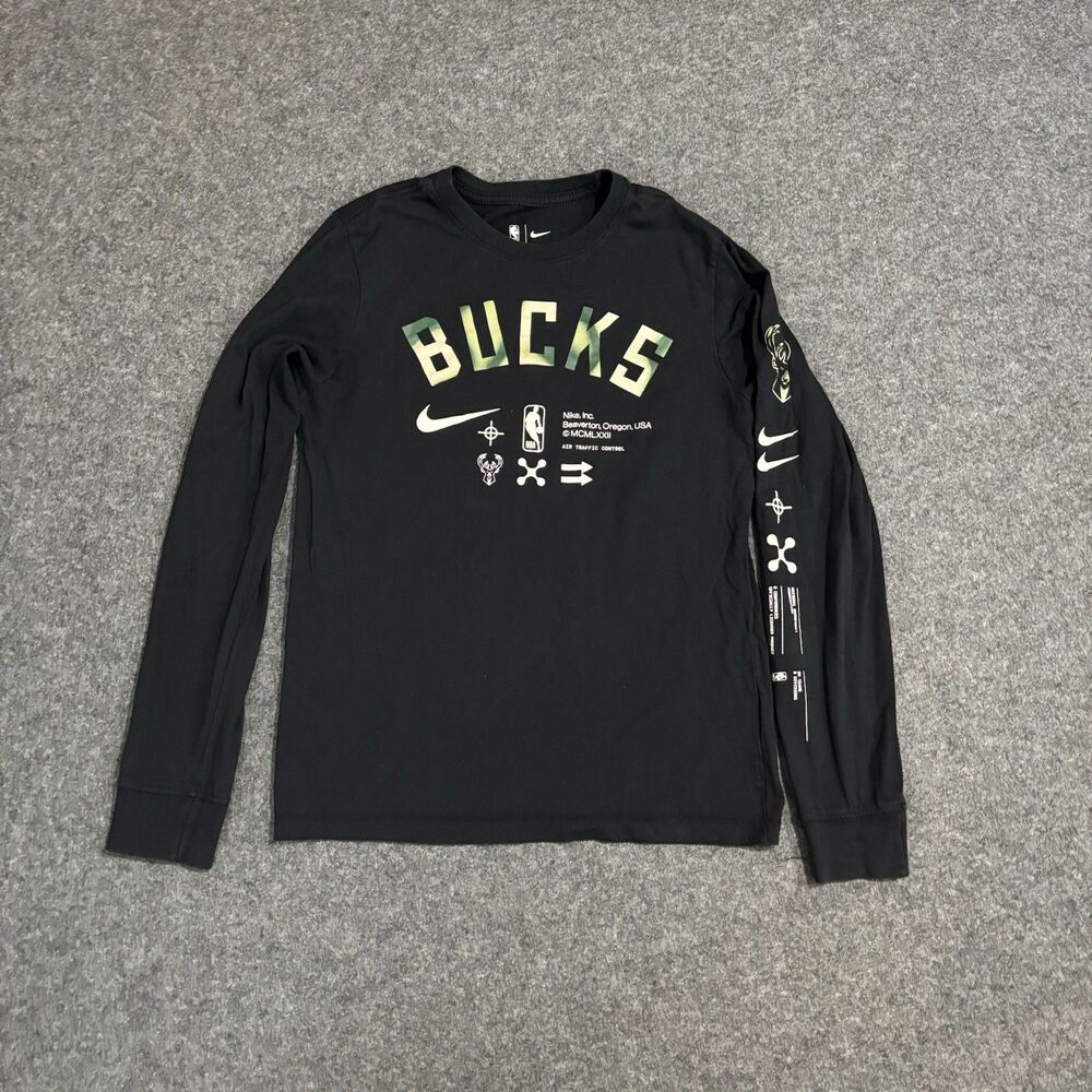 Milwaukee Bucks Nike Mens Size Small Black Long Sleeve Shirt NBA
